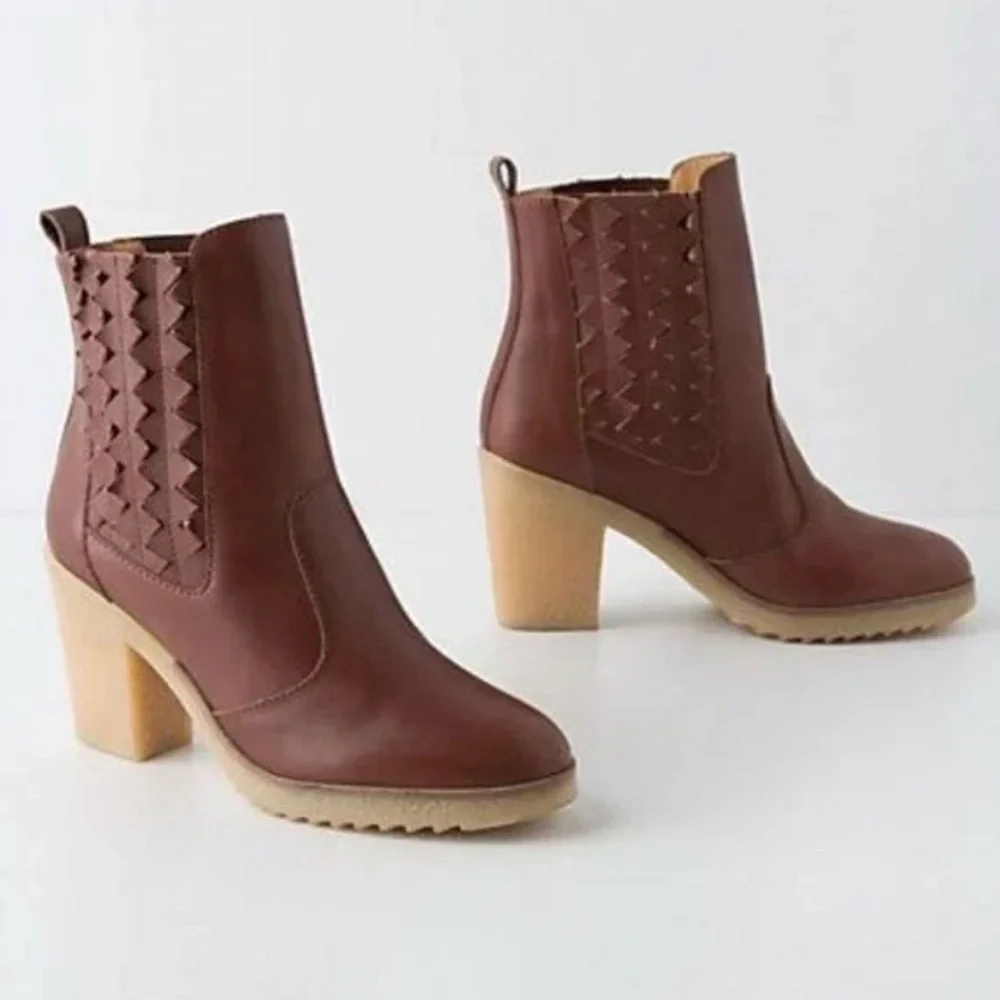 Anthropologie Chelsea Boot Jasper Jeera Triangle Trails Ankle Size 40/10 Leather